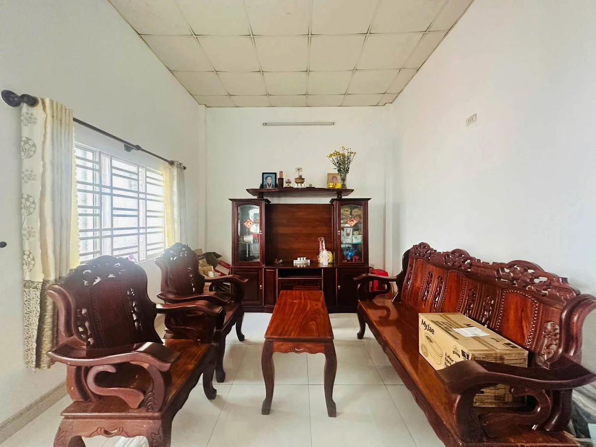 Bán nhà 1 lầu, 4 phòng ngủ Phạm Văn Thuân Tân Bình, 125m² - Ảnh 1