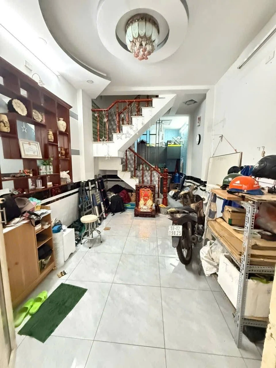 Bán nhà 1 trệt 2 lầu hẻm xe hơi Nguyễn Thị Búp, Quận 12, 27,2m2, giá 1,85 tỷ - Ảnh thu nhỏ 2