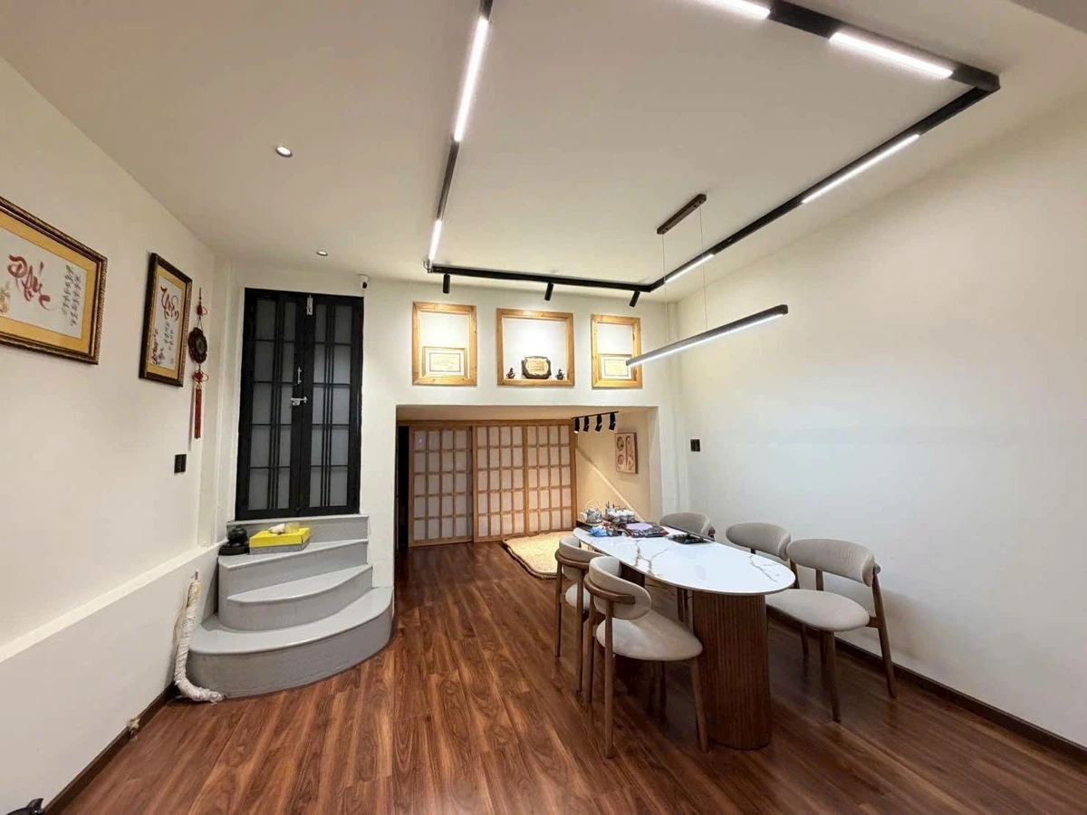 Bán shophouse mặt tiền Đinh Tiên Hoàng, Quận 1, 72m², 33 tỷ - Ảnh thu nhỏ 5
