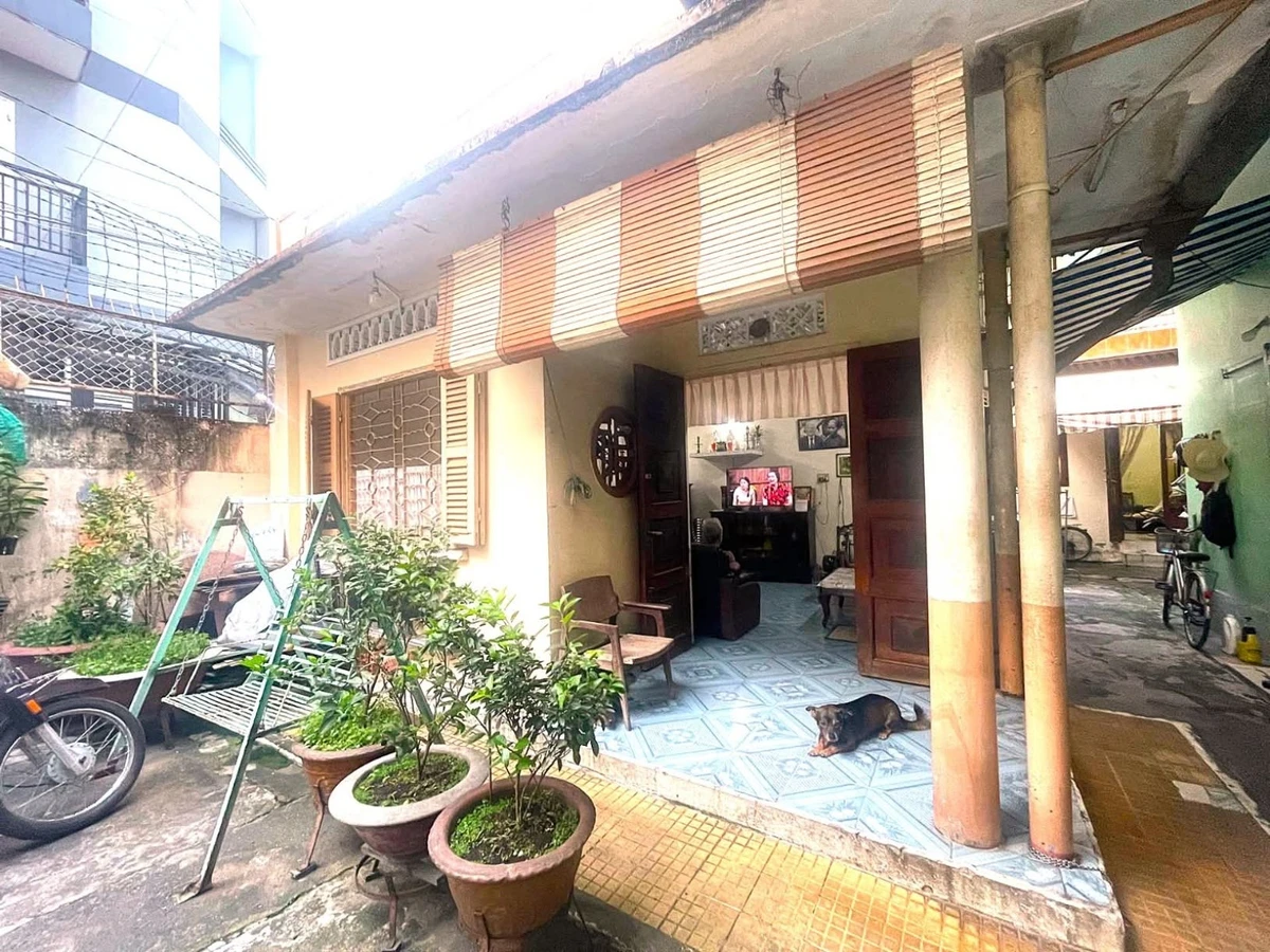 Bán nhà 242m² gồm 3 căn riêng biệt hẻm xe tải gần Ngã Sáu Gò Vấp, 24,7 tỷ - Ảnh thu nhỏ 2