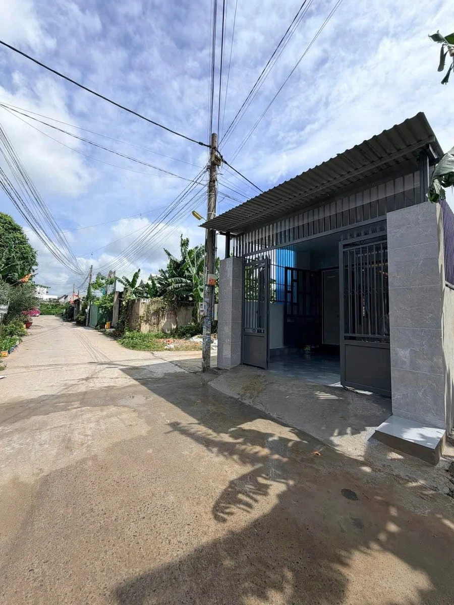 Bán nhà 2 phòng ngủ 100m² mặt tiền Nguyễn Thái Học, Bình Tân - 1 tỷ 690 - Ảnh thu nhỏ 2