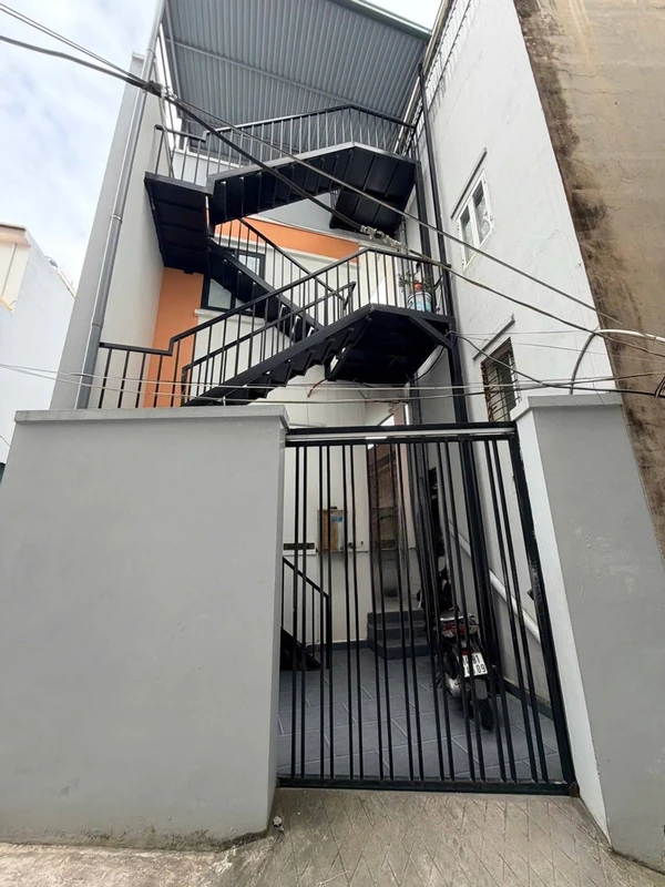Bán nhà 2 tầng 6 phòng 90m² 4,5 tỷ Hà Lầm Quảng Ninh