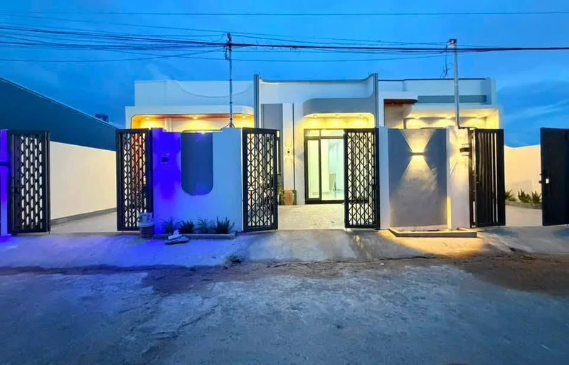 Bán nhà mặt tiền đường Nguyễn Huy Tưởng, Vĩnh Quang, Rạch Giá, 5x19m, 2 phòng ngủ