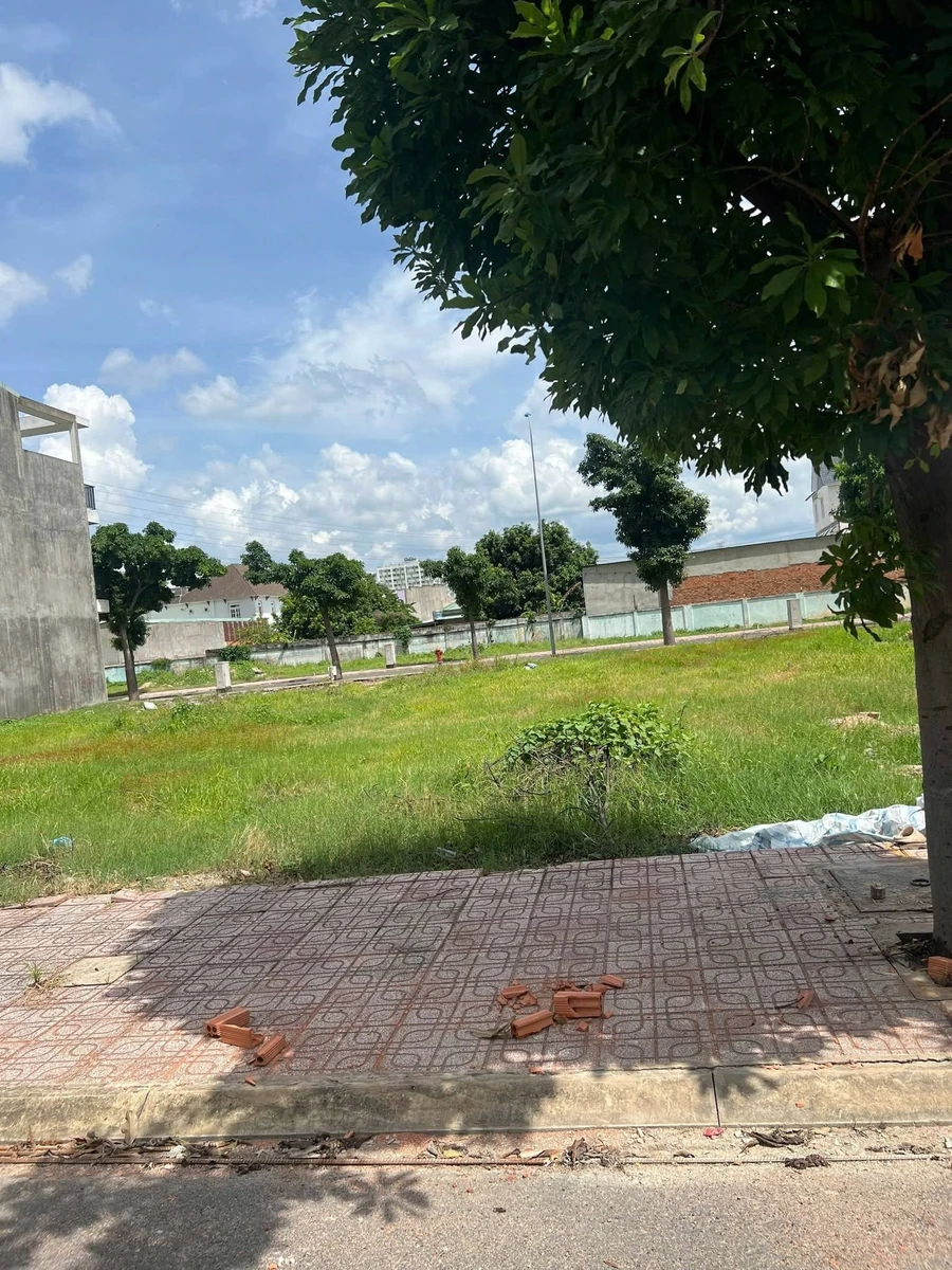 Bán đất Lê Phong Thuận An 67,5m² sổ hồng 3 tỷ1 - Ảnh 1