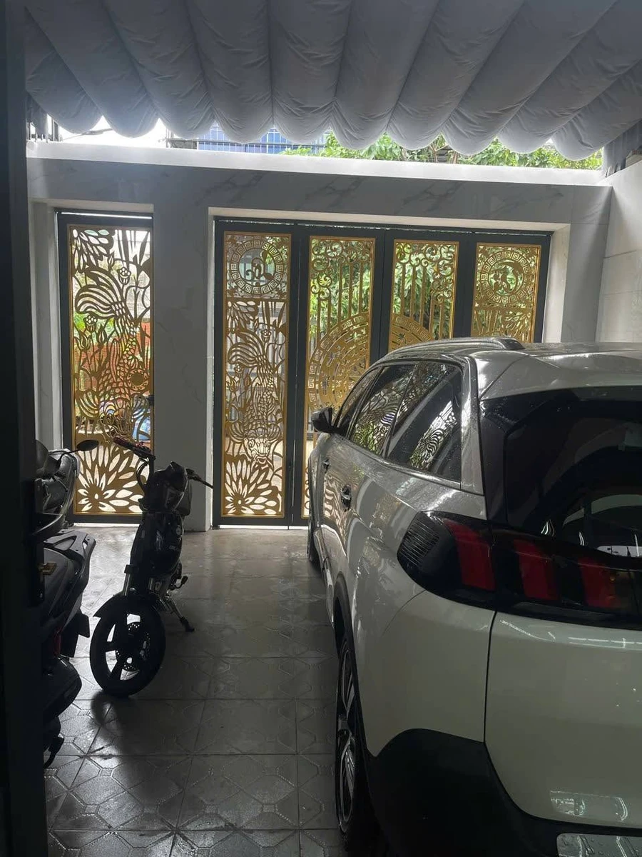 Bán nhà 2 lầu 101m2, 3PN, phường Đông Hòa, Dĩ An, Bình Dương - giá 6,8 tỷ - Ảnh 1