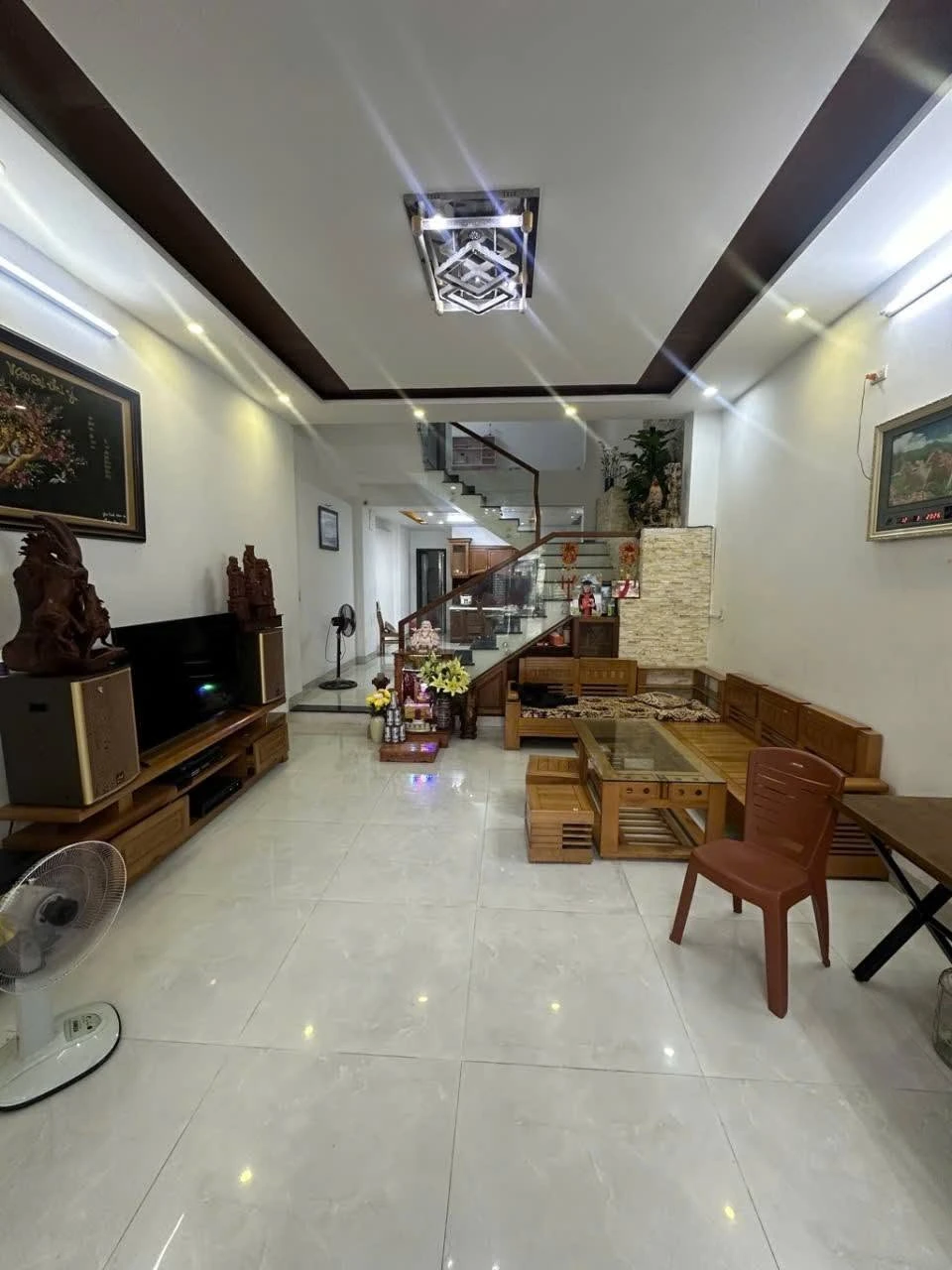 Bán nhà mặt tiền 3 tầng 90m2 Liên Chiểu 5 tỷ - Ảnh 1