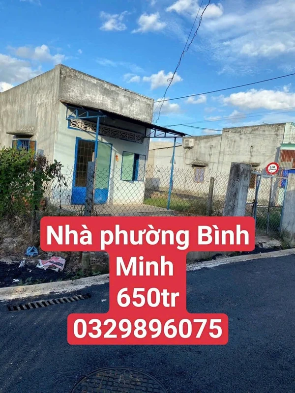Bán nhà đất 50m2 có nhà cấp 4 cũ giá 650 triệu tại phường Bình Minh, Tây Ninh