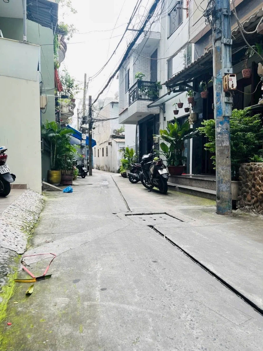 Bán nhà 5 tầng hẻm xe hơi 52m2 đường Lạc Long Quân, Quận 11, giá hơn 7 tỷ - Ảnh 1