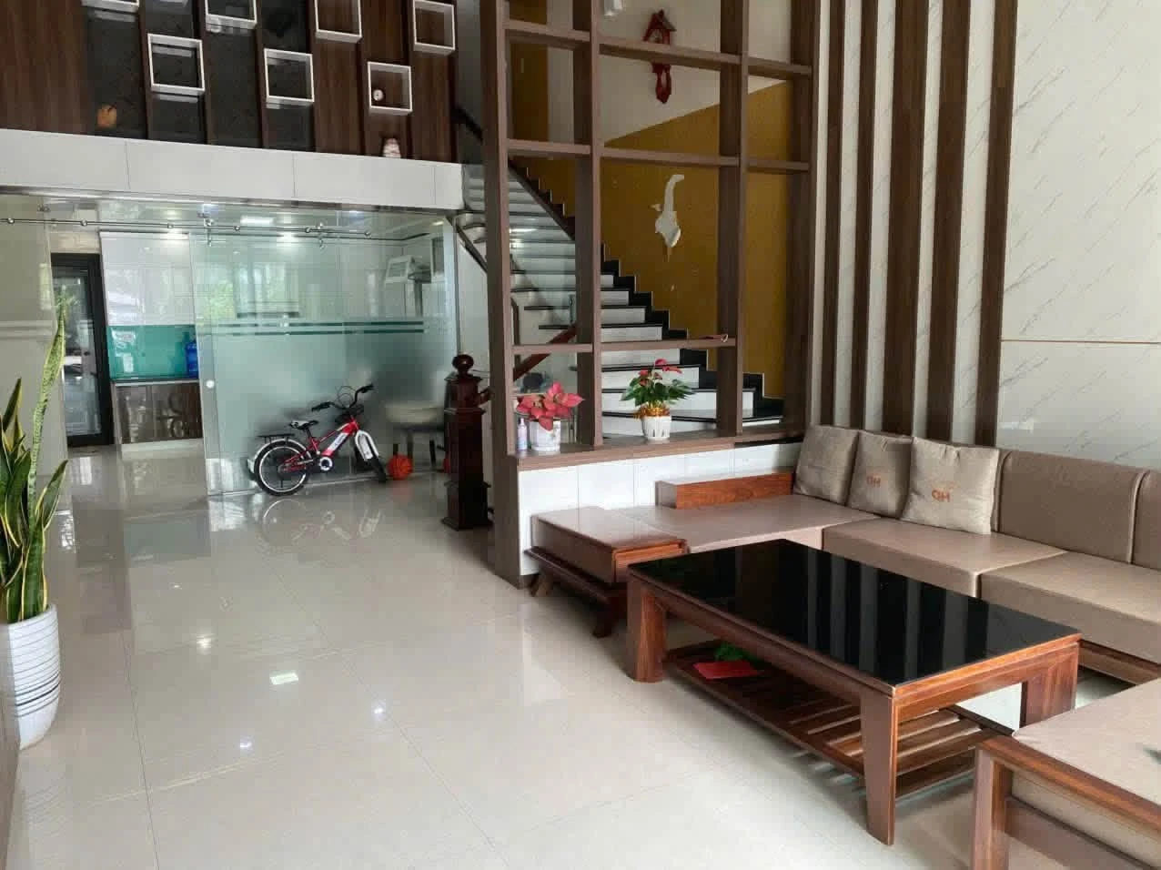 Bán nhà liền kề 3 tầng 70m² gần Aeon Mall Hạ Long 6.3 tỷ - Ảnh 1