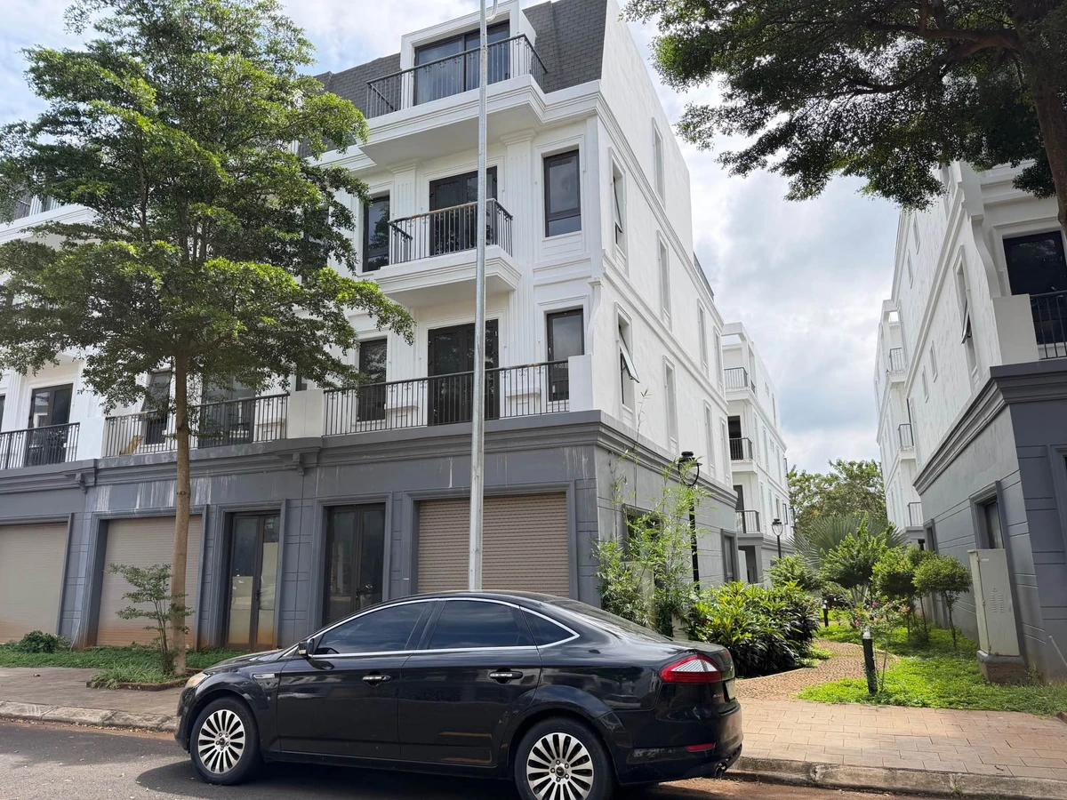 Bán nhà 4 tầng góc 341m2 Ecocity, Bình Chánh, 7.7 tỷ - Ảnh thu nhỏ 3