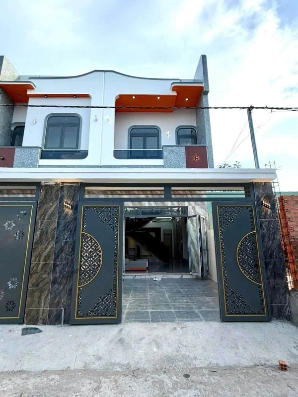 Bán nhà hoàn công 3 phòng ngủ 90m2 Tân Vĩnh Hiệp, Tân Uyên
