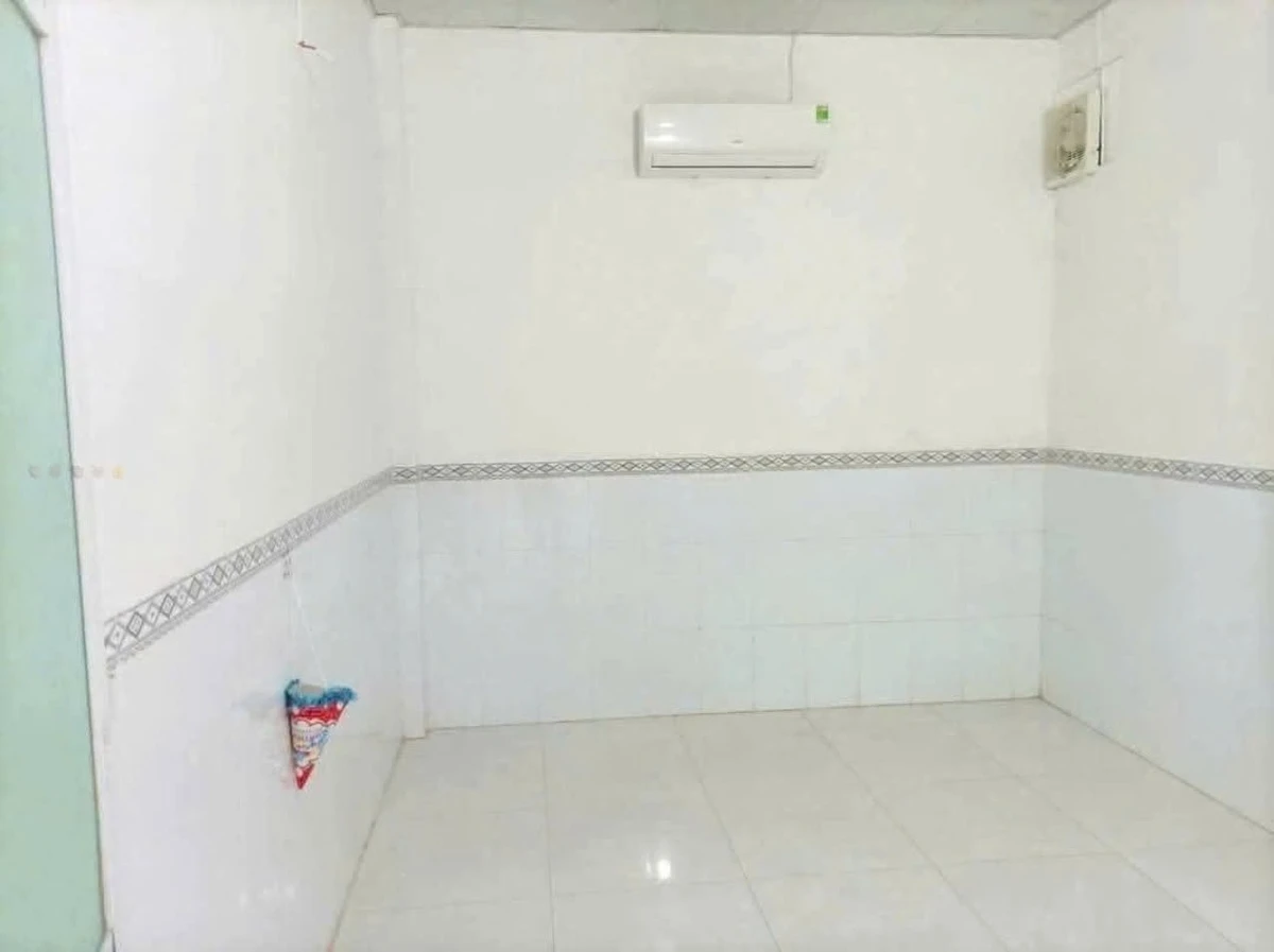 Bán nhà mặt tiền Phan Đăng Lưu, Rạch Giá, 98.6 m², 900 triệu - Ảnh thu nhỏ 4