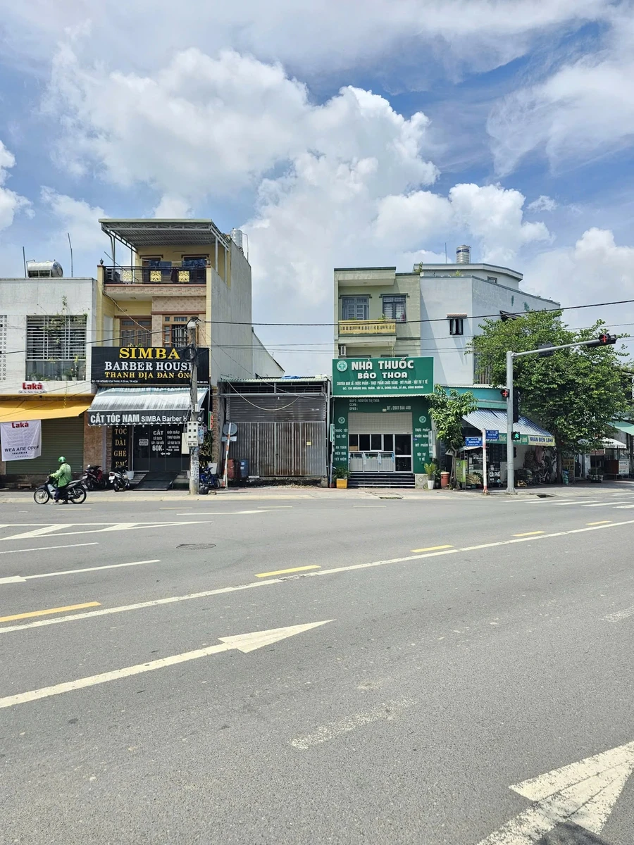 Bán đất mặt tiền Hoàng Hoa Thám Dĩ An 110,7m2, 8 tỷ - Ảnh thu nhỏ 3