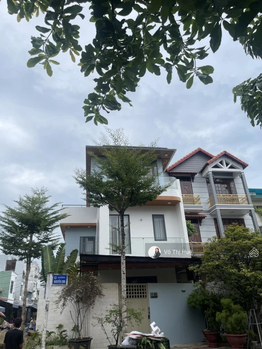 Siêu phẩm villa 3 mặt tiền thoáng ngay Hải Châu gần các trường quốc tế và biệt thự - Ảnh 1