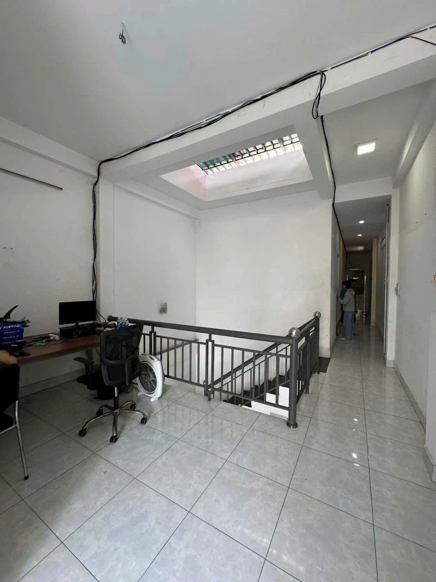 Bán nhà mặt tiền 120m2 sau The Vista An Phú Quận 2 - Ảnh thu nhỏ 3