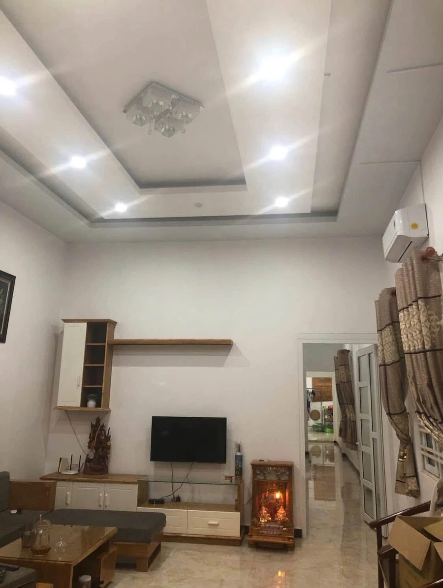 Bán nhà mặt tiền Quang Trung Cà Mau 4,5x22m, 2 phòng ngủ 4 tỷ - Ảnh thu nhỏ 2