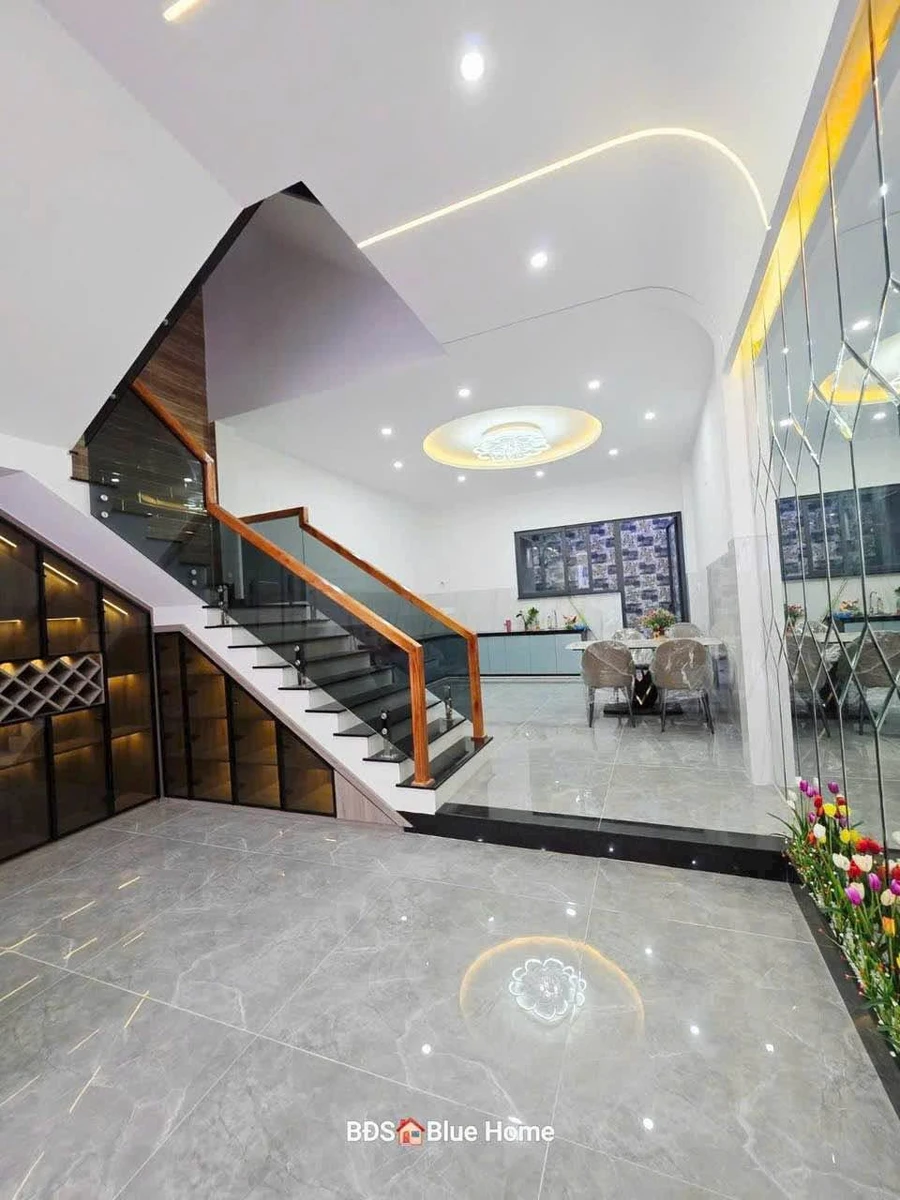 Nhà mặt tiền 3 tầng 76.9m² Quang Trung Quy Nhơn 5.9 tỷ - Ảnh thu nhỏ 2