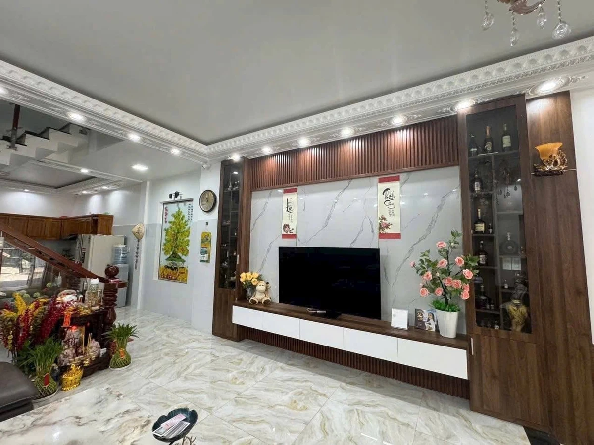 Bán nhà mặt tiền Lâm Quang Ky 1 trệt 3 lầu 92m2, 6,9 tỷ, Phước Nguyên, Bà Rịa - Ảnh thu nhỏ 2