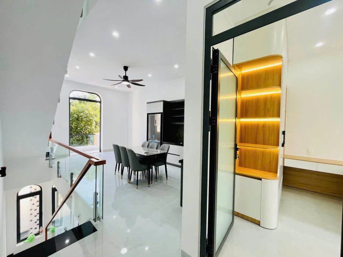 Bán nhà Quận 7, 80m², 3PN 3WC, gần Nguyễn Duy Trinh, 3 tỷ - Ảnh thu nhỏ 5