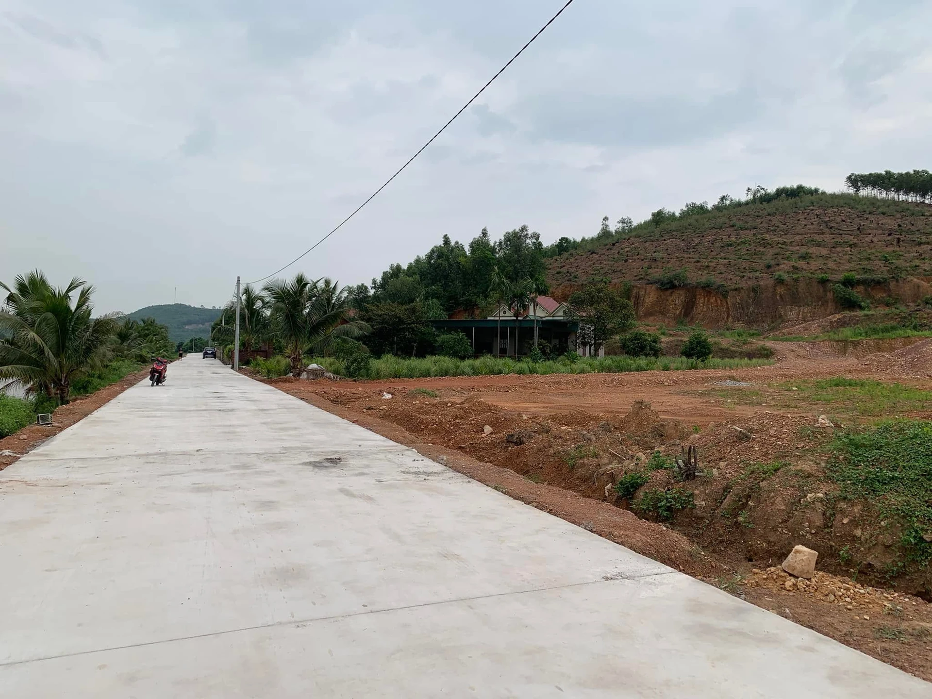 Bán đất 200m2 mặt tiền 5m Nguyễn Huệ, Đông Triều, Quảng Ninh 280 triệu - Ảnh 1