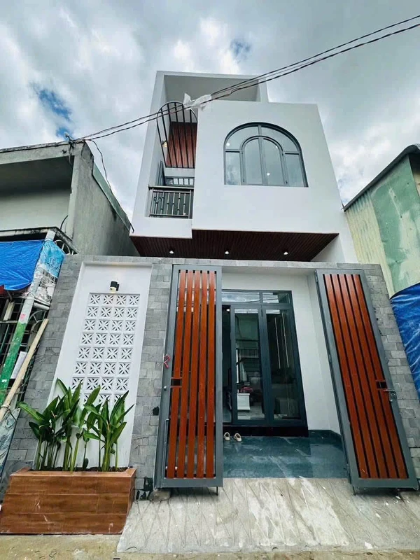 Nhà mới đẹp bán Trảng Dài, 135m², 3 phòng ngủ, 2 tỷ 880