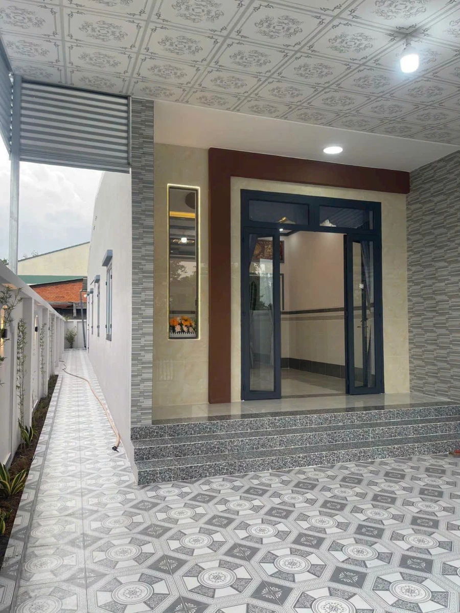 Bán nhà mới 180m² Long Hoa, Tây Ninh 1 tỷ 670 triệu - Ảnh thu nhỏ 3