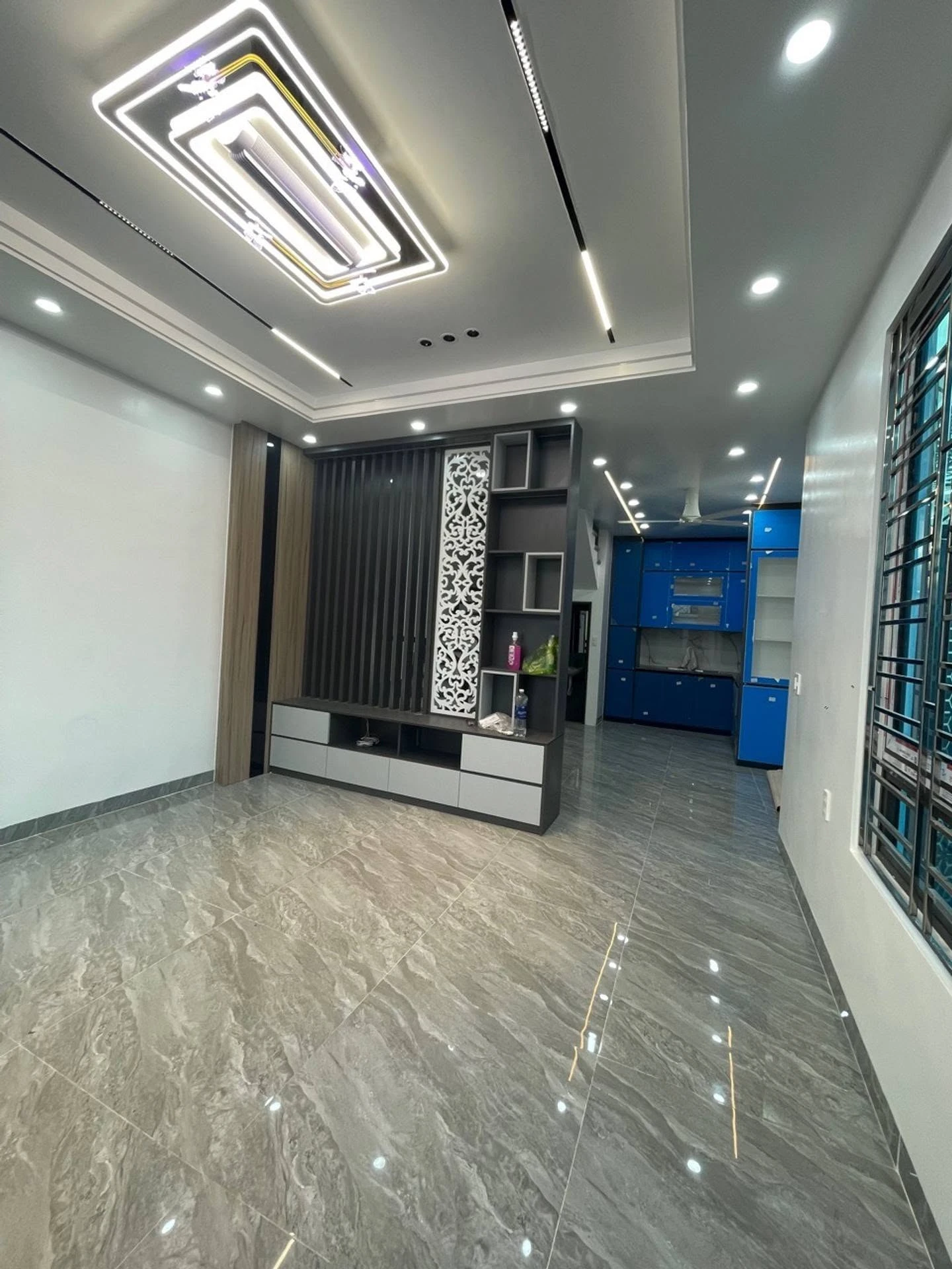 Bán nhà 3 tầng 47m² 3 PN An Dương 2.5 tỷ - Ảnh 1