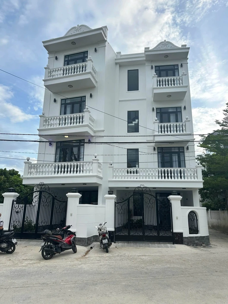 Bán nhà 4 tầng mặt tiền 196m² Nguyễn Như Chương Huế 3.3 tỷ - Ảnh 1