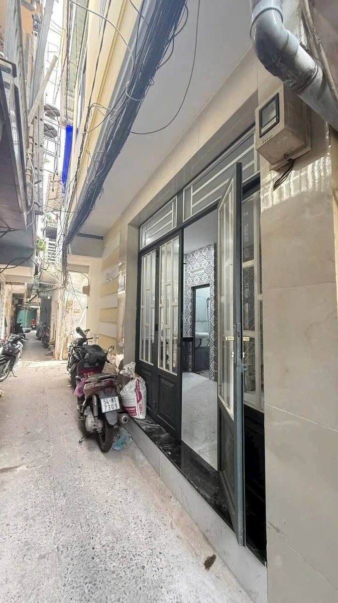 Bán nhà SHR Quận 7 2PN 18.4m² giá 1 tỷ 980 triệu - Ảnh 1