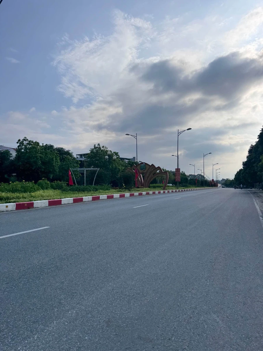 Bán đất mặt đường Lạc Long Quân 200m² giá 1 tỷ - Ảnh thu nhỏ 2