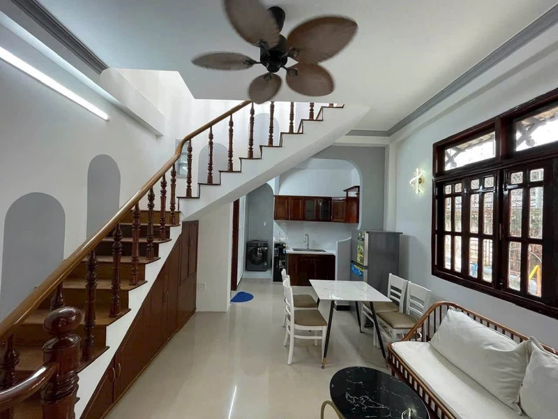 Bán nhà lầu 2PN 70m² 1 tỷ 850 triệu Phú Thủy Phan Thiết