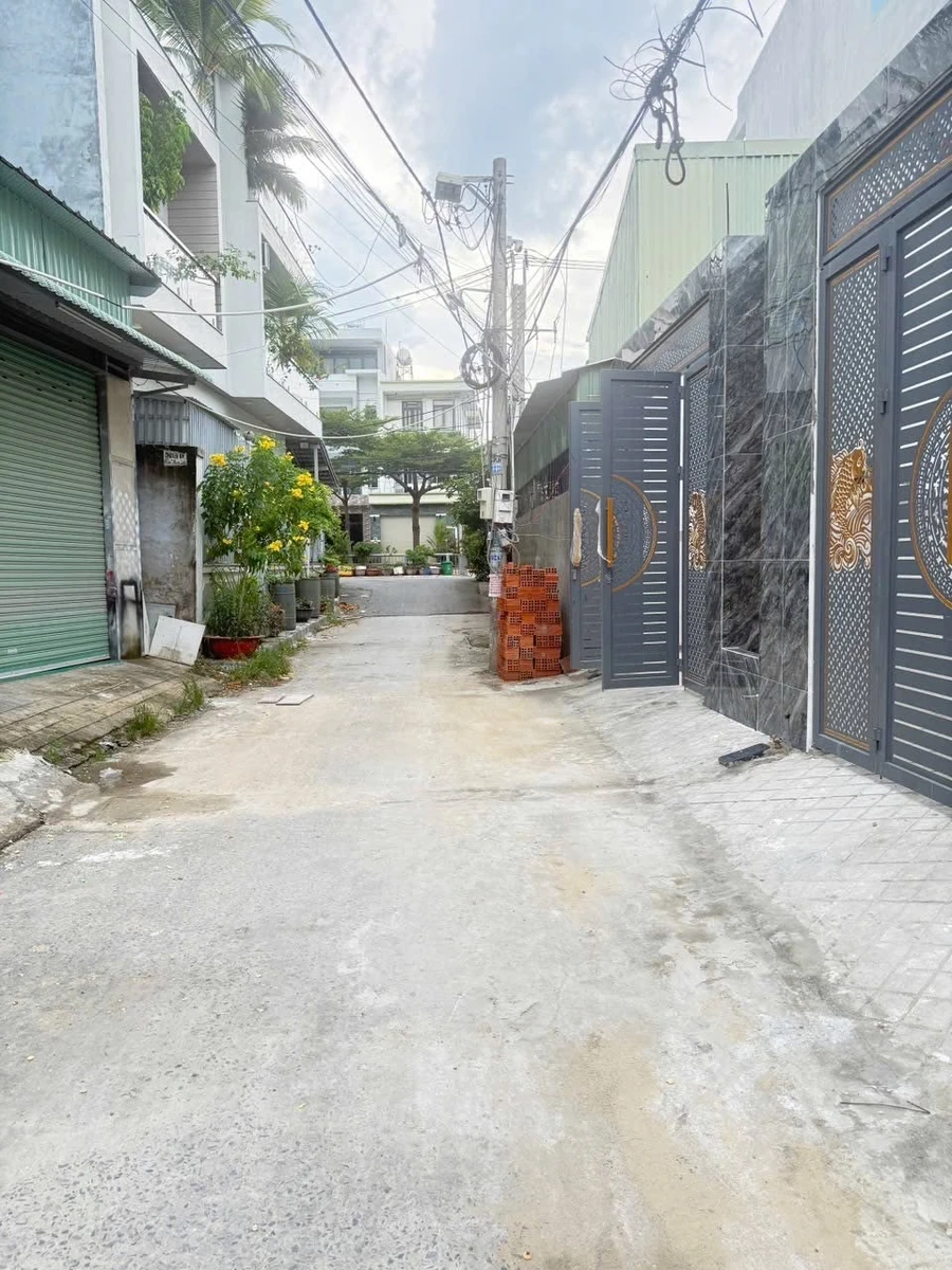 Bán nhà phố ngang 5m, 5x25m, 4 phòng ngủ, 1 trệt 2 lầu 1 tum tại Thạnh Xuân 25, Quận 12 - Ảnh thu nhỏ 2