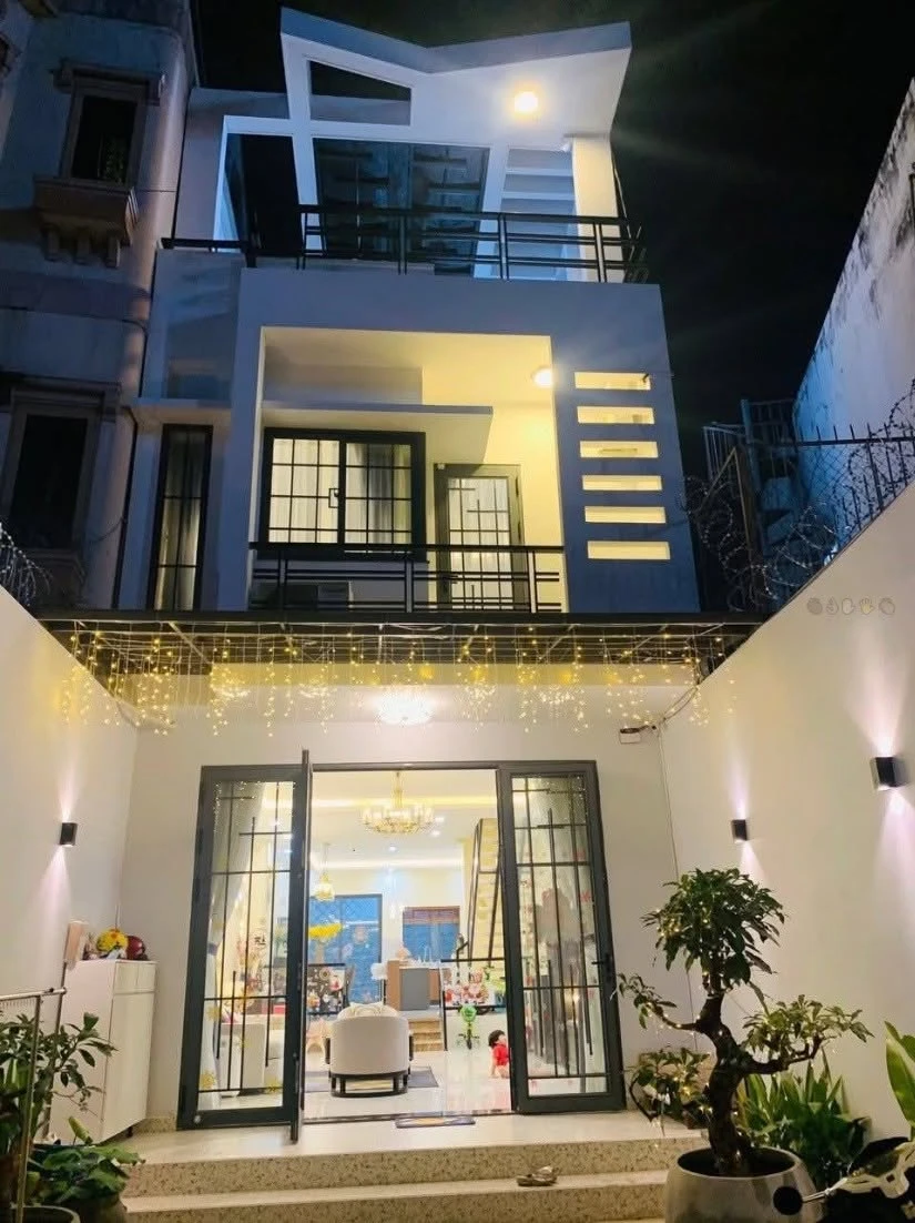 Bán nhà hẻm xe hơi 3 tầng 90m² Phạm Văn Bạch, P.15, Tân Bình, giá 6 tỷ - Ảnh 1