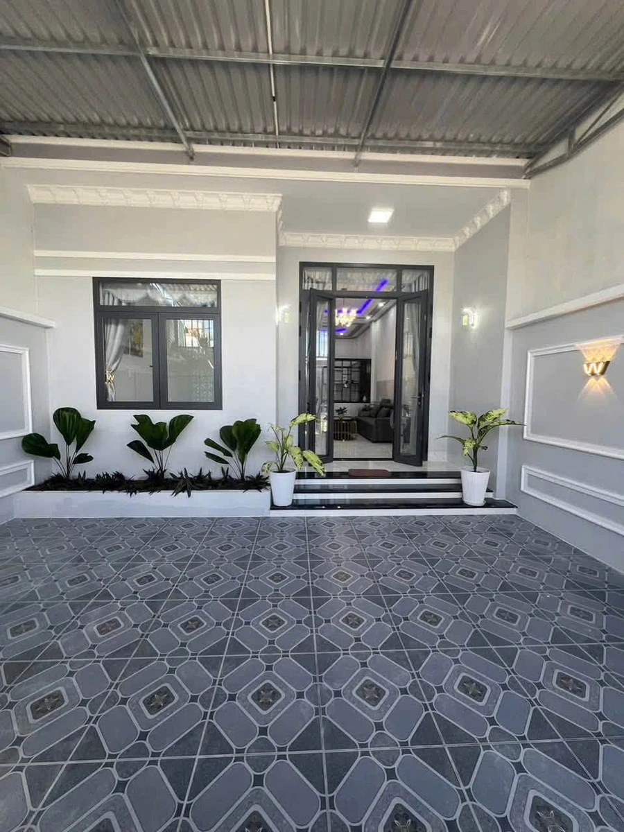 Bán nhà mới 6x16 giá 1 tỷ 290 triệu gần chợ Long Bình, Hòa Thành, Tây Ninh - Ảnh thu nhỏ 3