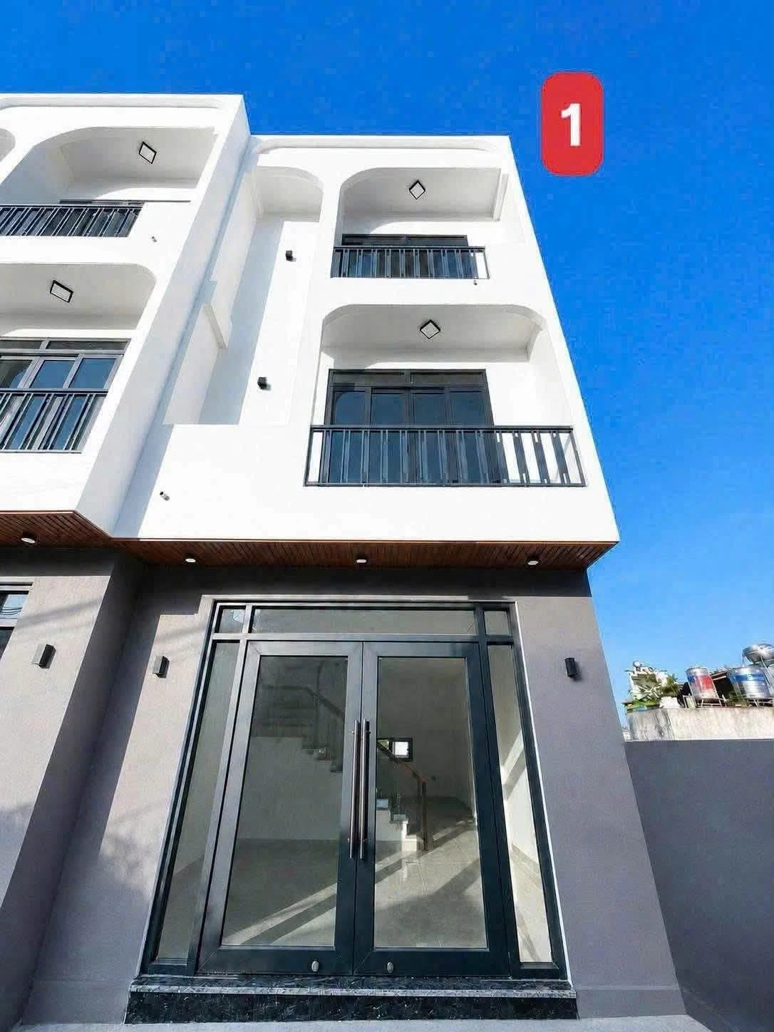 Bán nhà ngõ 50-75m2 Cao Thắng, giá 2 tỷ 350 - Ảnh 1
