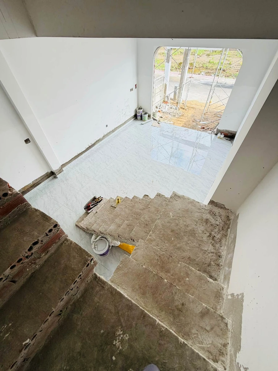 Bán nhà phố 3PN 100m² giá 1 tỷ 790 triệu - Ảnh thu nhỏ 2