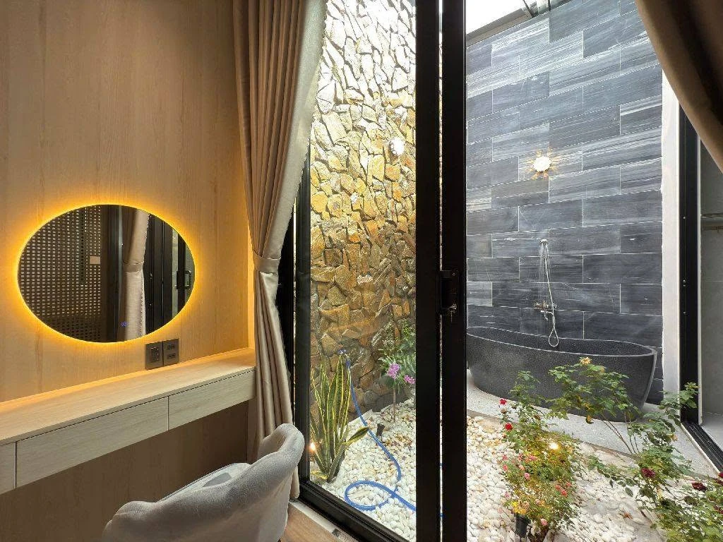 Bán gấp villa sân vườn gần 130m² gần Bến xe Trung tâm Đà Nẵng - Ảnh thu nhỏ 2