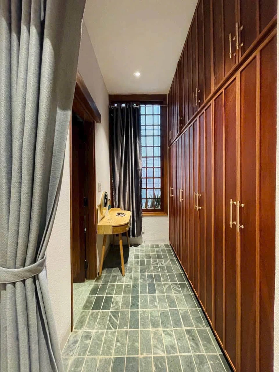 Bán nhà 4 tầng mặt tiền 60.8m² Quận 7, 8.9 tỷ - Ảnh thu nhỏ 5