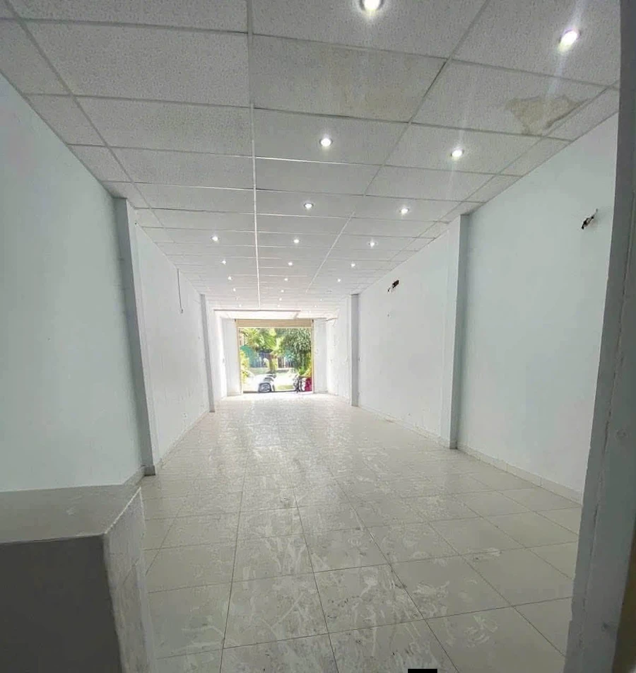 Bán nhà 1 trệt 2 lầu 87,7m² Bến Lức Long An 3,7 tỷ - Ảnh thu nhỏ 2
