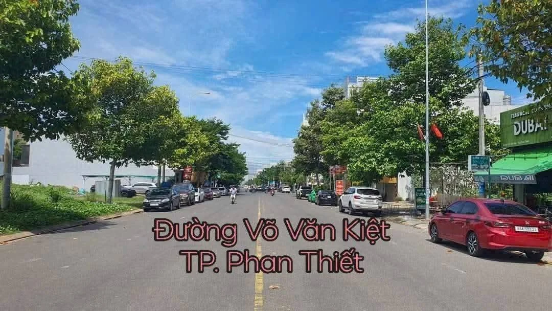 Bán nhà mặt tiền kinh doanh 100m2 Võ Văn Kiệt, Phan Thiết - Ảnh 1