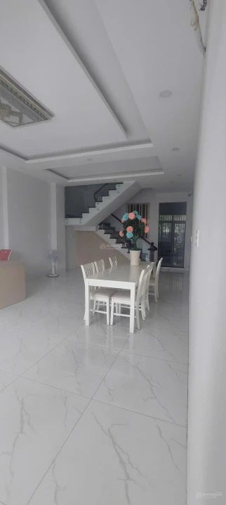 Nhà trục chính 1 trệt 3 lầu vị trí kinh doanh siêu vip tại khu công nghiệp Bình Minh giá 6 tỷ - Ảnh thu nhỏ 3