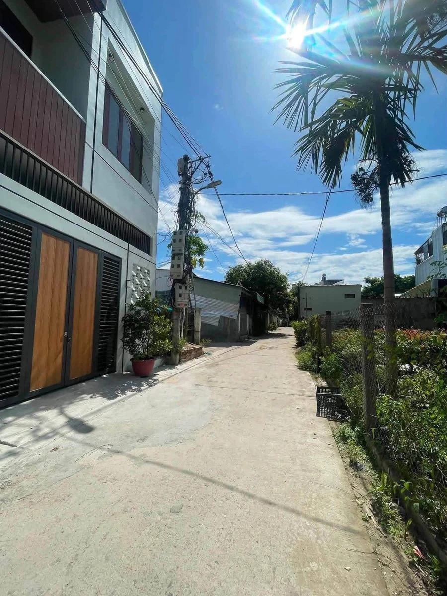 Bán đất 90m² hẻm Lê Thánh Tôn, Quận 7, 1 tỷ 3 - Ảnh 1