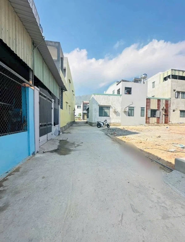 Bán lô góc 2 mặt tiền 42m² Nhơn Phú Quy Nhơn