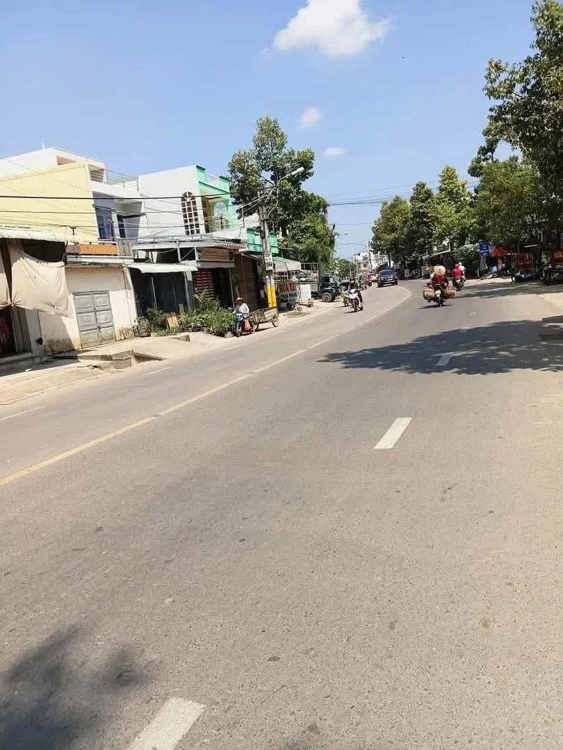 Bán nhà mặt tiền 87m2 tại Phường Nhơn Phú, Quy Nhơn giá 2 tỷ 600 - Ảnh 1