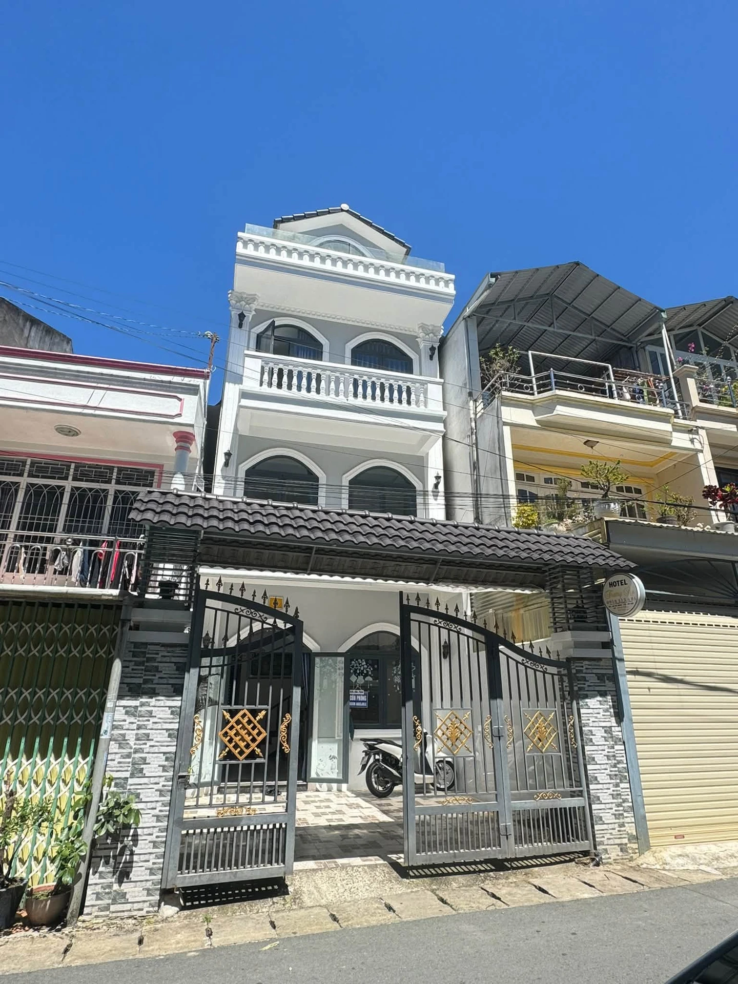 Bán khách sạn 270m2, 12 phòng đầu đường Đa Minh, Đà Lạt - Ảnh 1