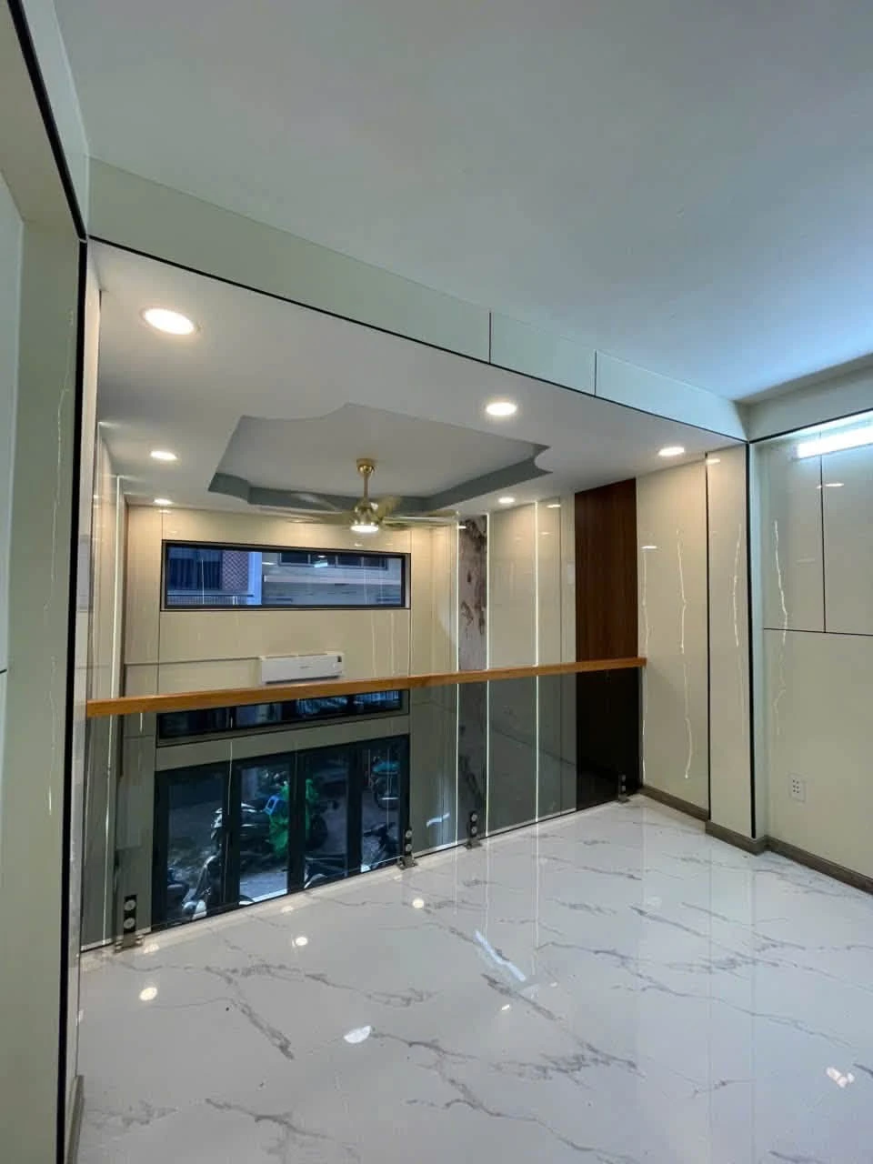 Bán nhà 4 tầng 4PN ngang 3.5m tại Quận 5, giảm giá nhỉnh 5 tỷ - Ảnh 1
