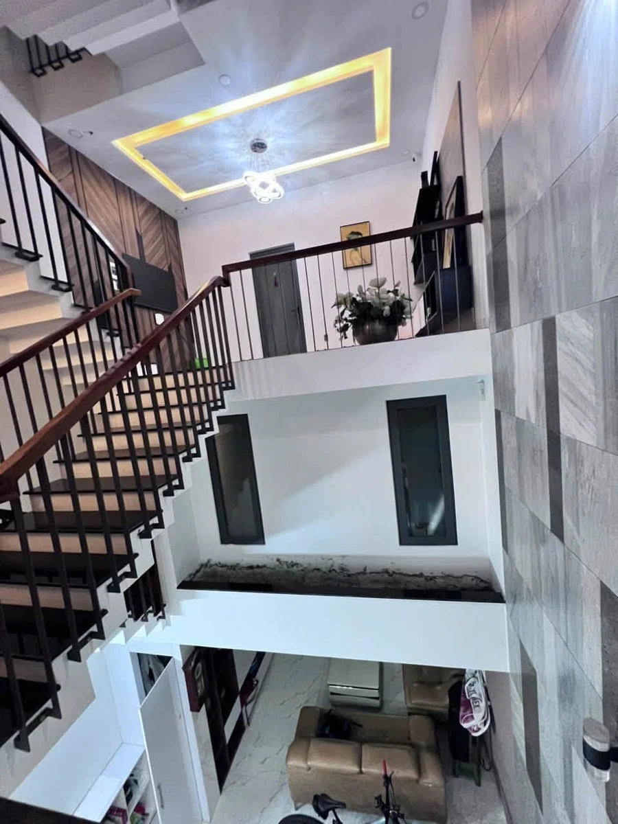 Bán nhà 3.5 tầng 100m2 MT Hồ Trung Lượng Đà Nẵng - Ảnh thu nhỏ 2