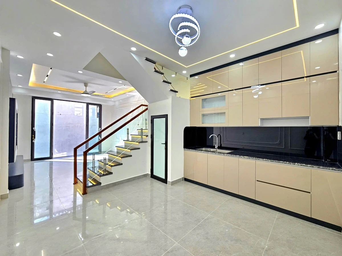 Bán nhà phố 39m² 3 tầng mới xây Tôn Đức Thắng - Ảnh thu nhỏ 2