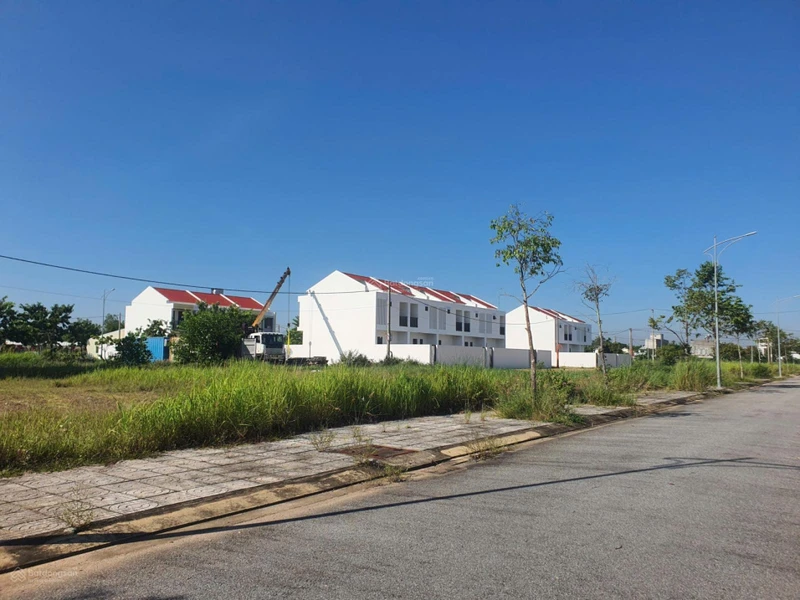 Lô đất hướng đông Block B15 | Khu DVHH VSIP Quảng Ngãi, sổ hồng trao tay