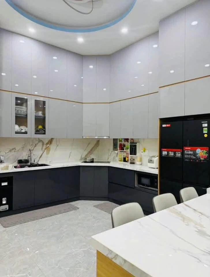 Bán biệt thự mái Thái 219m² 3 phòng ngủ, giá 3 tỷ, Tân Bình - Ảnh thu nhỏ 2